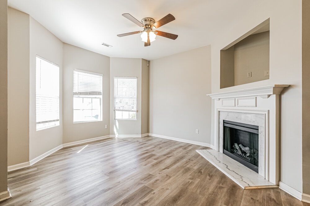 Building Photo - 5480 Sierra Trl