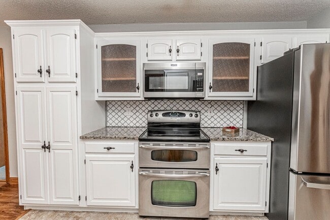 Building Photo - Please View 3D Virtual Walk-Through Before Scheduling a Showing