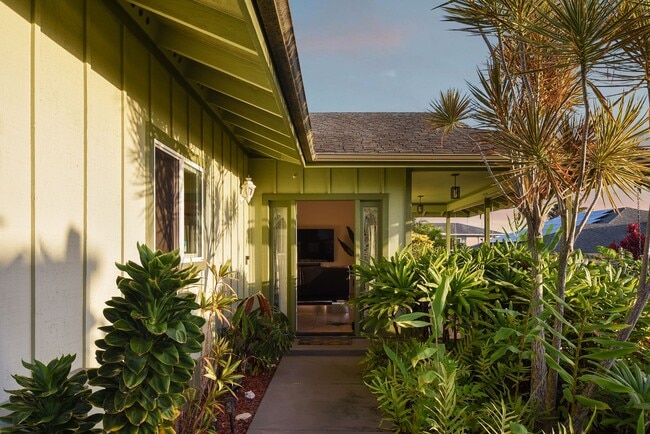 Building Photo - 73-1311 Nawahie Loop