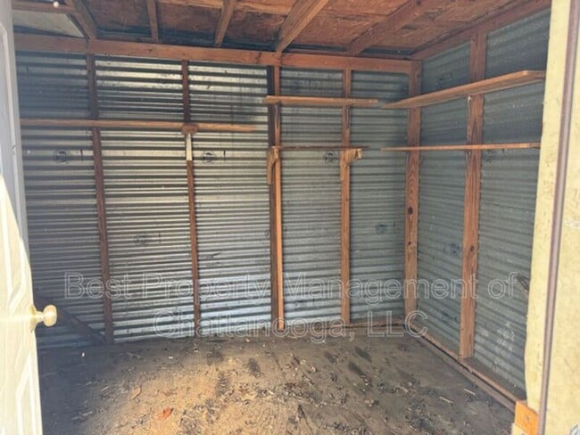 Building Photo - 5425 Marion Ave