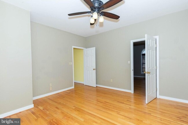 Building Photo - 180 Muirfield Ct