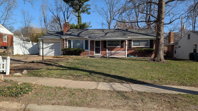 Building Photo - 437 Ashwood Ln