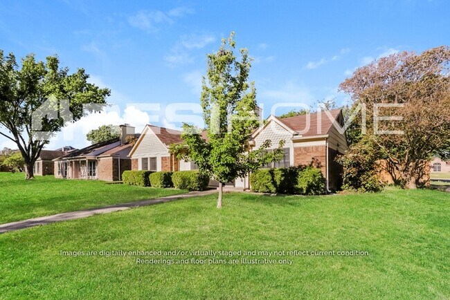 Building Photo - 2213 Salerno Dr