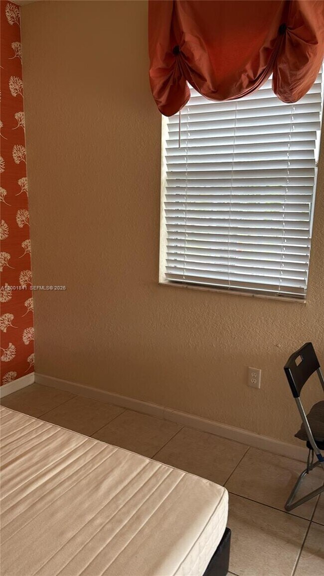 Building Photo - 16961 SW 90th Terrace