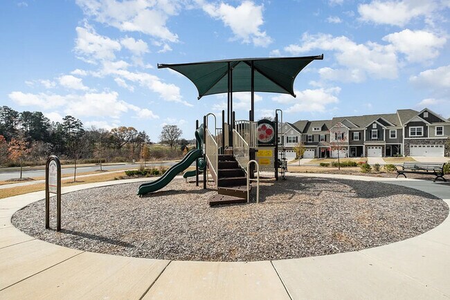 Building Photo - Townhouse Arberdene