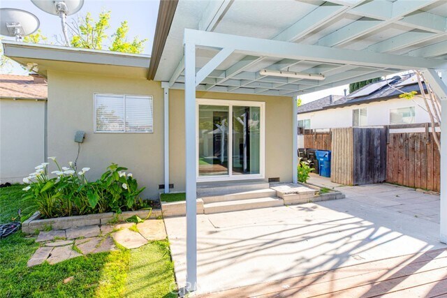 Building Photo - 17425 Emelita St