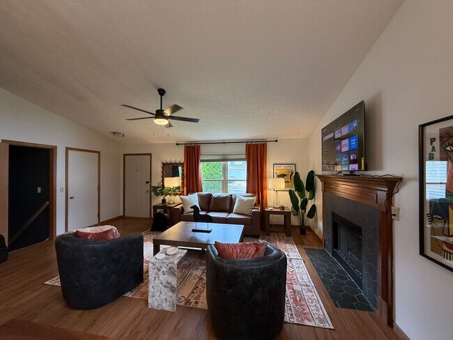 Building Photo - 9736 Flagstone Way