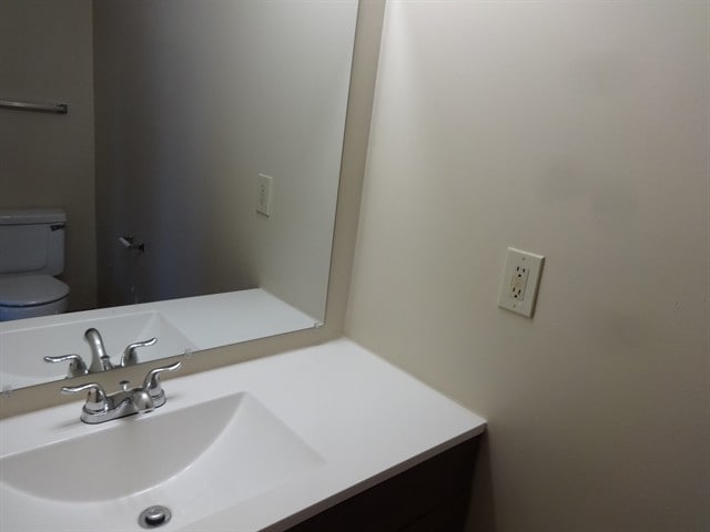 Building Photo - 2650 Willowgate Rd