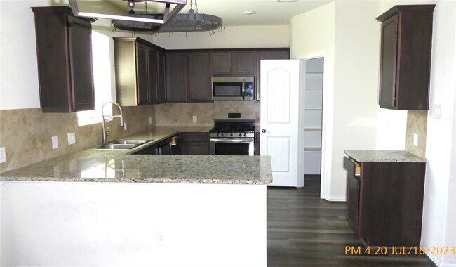Building Photo - 6319 Shadowbrook Hollow Trail
