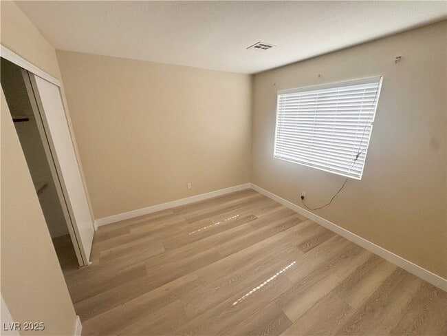 Building Photo - 2613 Pinerock St