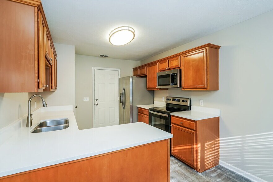 Building Photo - 849 Lavergne Ln