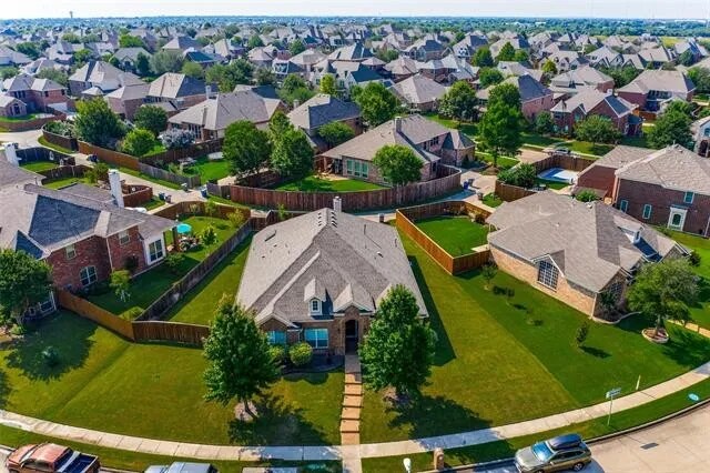Building Photo - 1734 Boxwood Ln