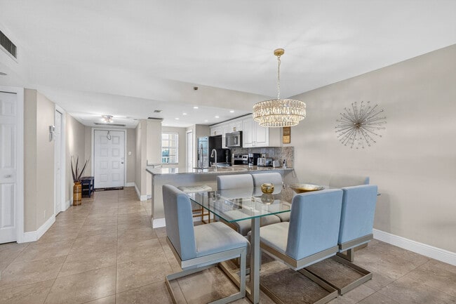 Building Photo - 3499 Oaks Way