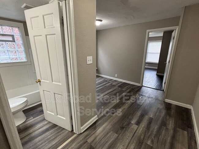 Building Photo - 1111 Richmond Ave