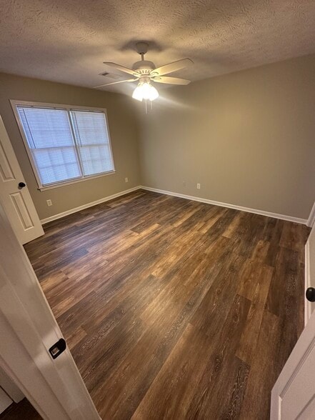 Building Photo - 2376 Rosedale Rd