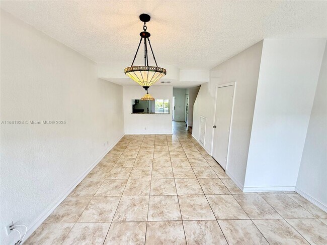 Building Photo - 70 Whitehead Cir