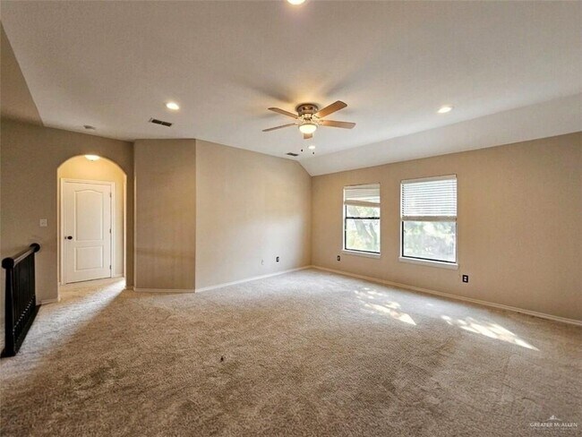 Building Photo - 26 Wisteria Dr