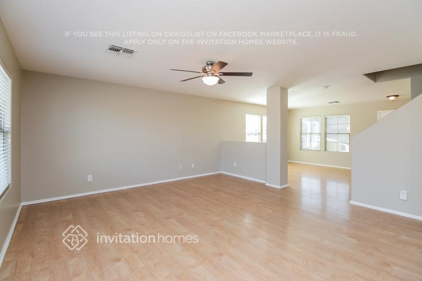 Building Photo - 3114 W Dunbar Dr