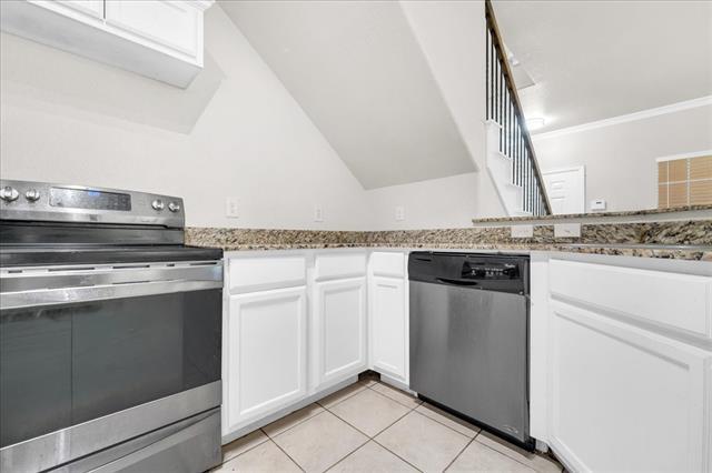 Building Photo - 1523 Cozy Dr