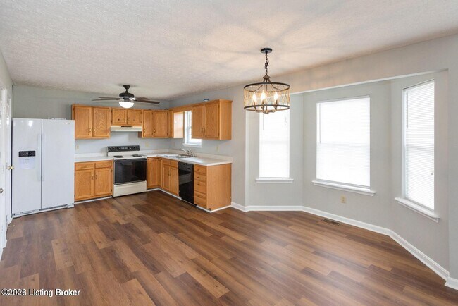 Building Photo - 9104 Fairridge Dr