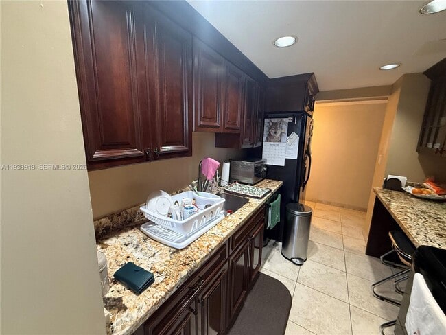 Building Photo - 17620 Atlantic Blvd