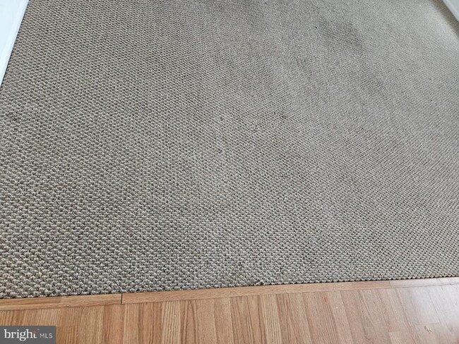 Building Photo - 25 Wyndham Pl