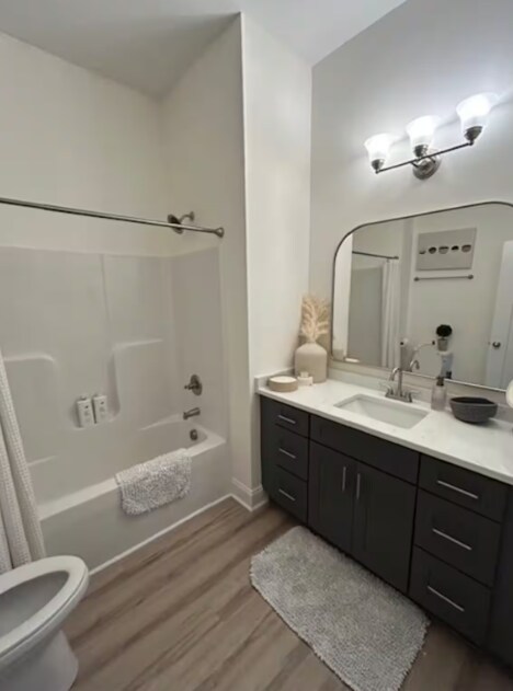 Building Photo - Modern 3-Bedroom Home for Rent in Knoxville