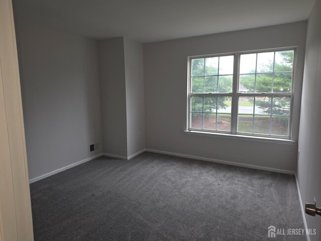 Building Photo - 12 Gallop Ln