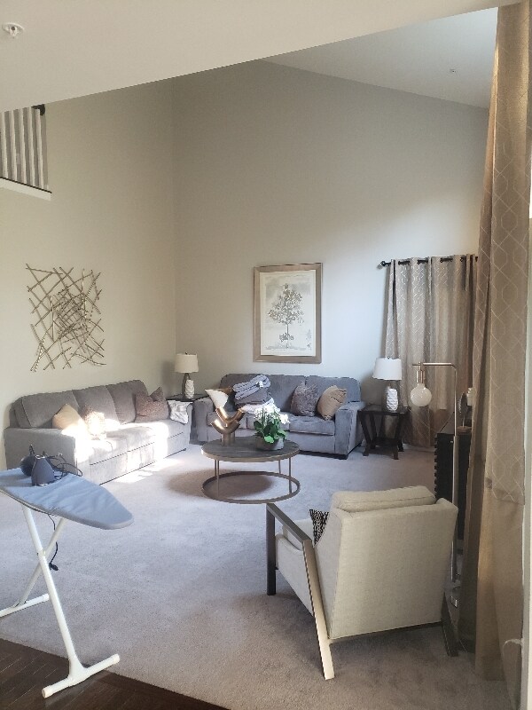 Building Photo - 7592 Holly Ridge Dr