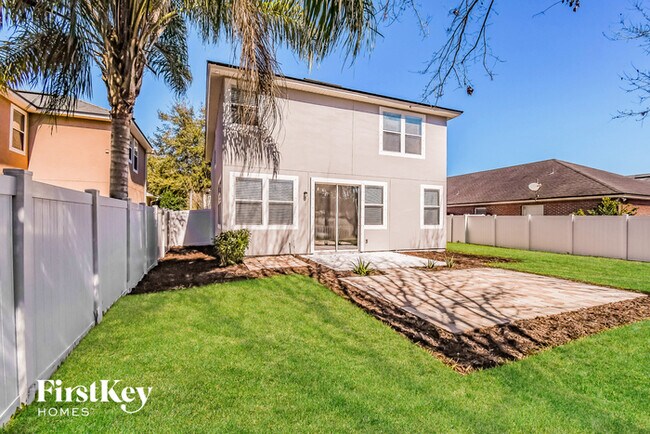 Building Photo - 207 Pine Arbor Cir