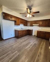 Building Photo - 436 Chapel Dr