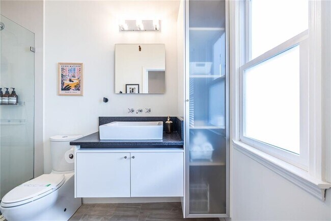 Building Photo - 69 Randolph St NE