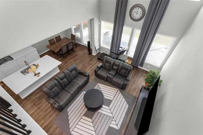 Building Photo - 2058 Woodland Pine Ct