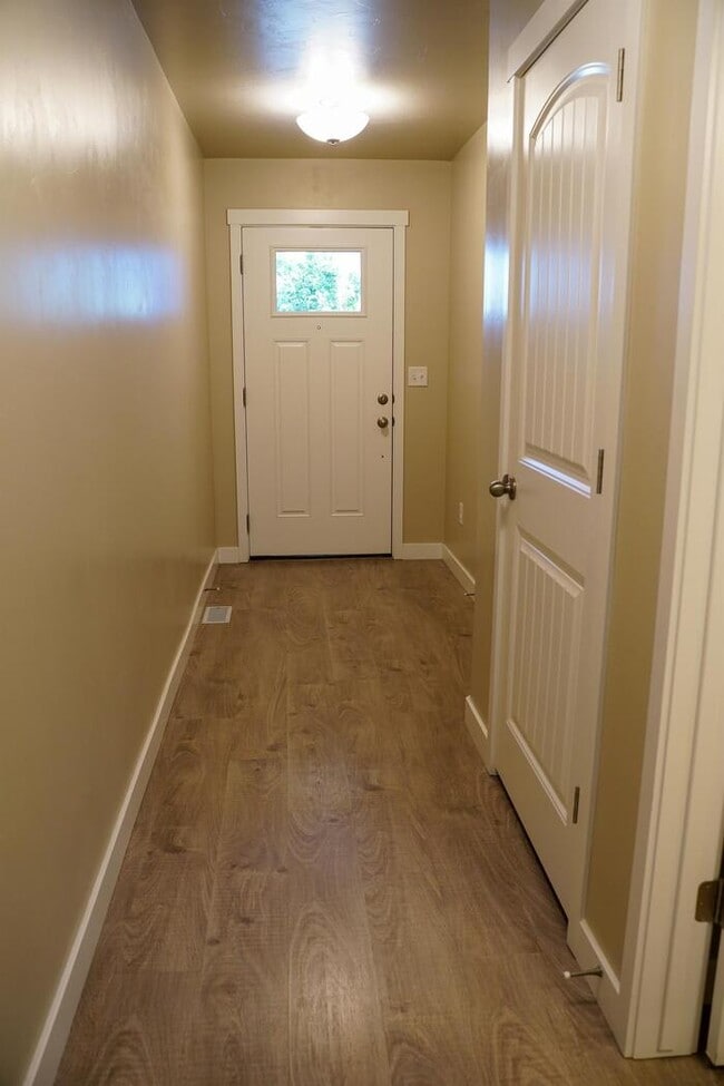 Building Photo - 528 Fox Chase Dr