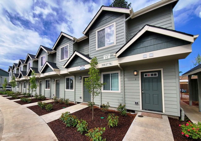 Primary Photo - Pioneer Townhomes