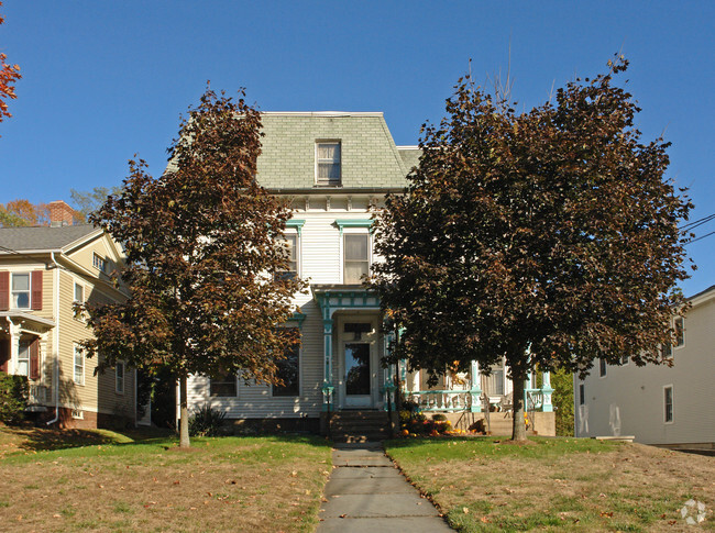 Building Photo - Wolak's Guest House