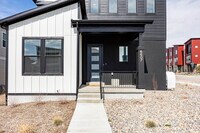 Building Photo - 6607 Purple Poppy Ln