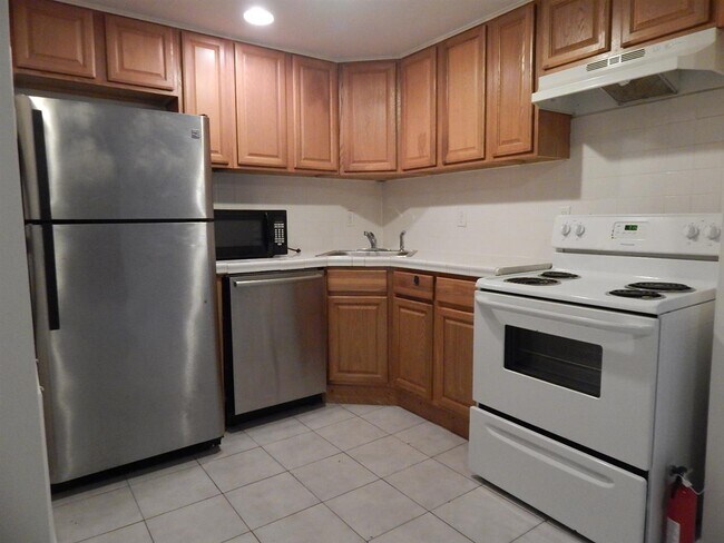 Building Photo - 135 SUSSEX St