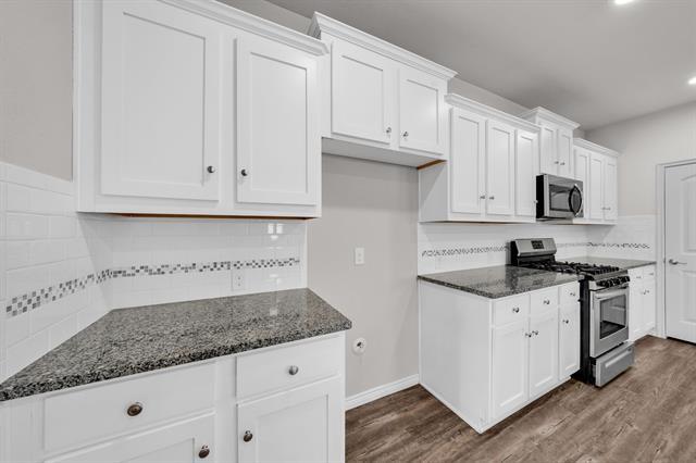 Building Photo - 2249 Barx Dr