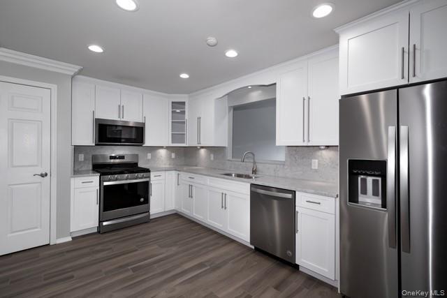 Building Photo - 128 Village Green Dr