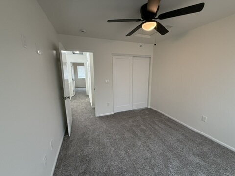 Building Photo - 3 bed 2 bath with garage $1,400 Rent