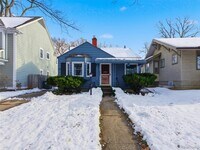 Building Photo - 922 N Maple Ave