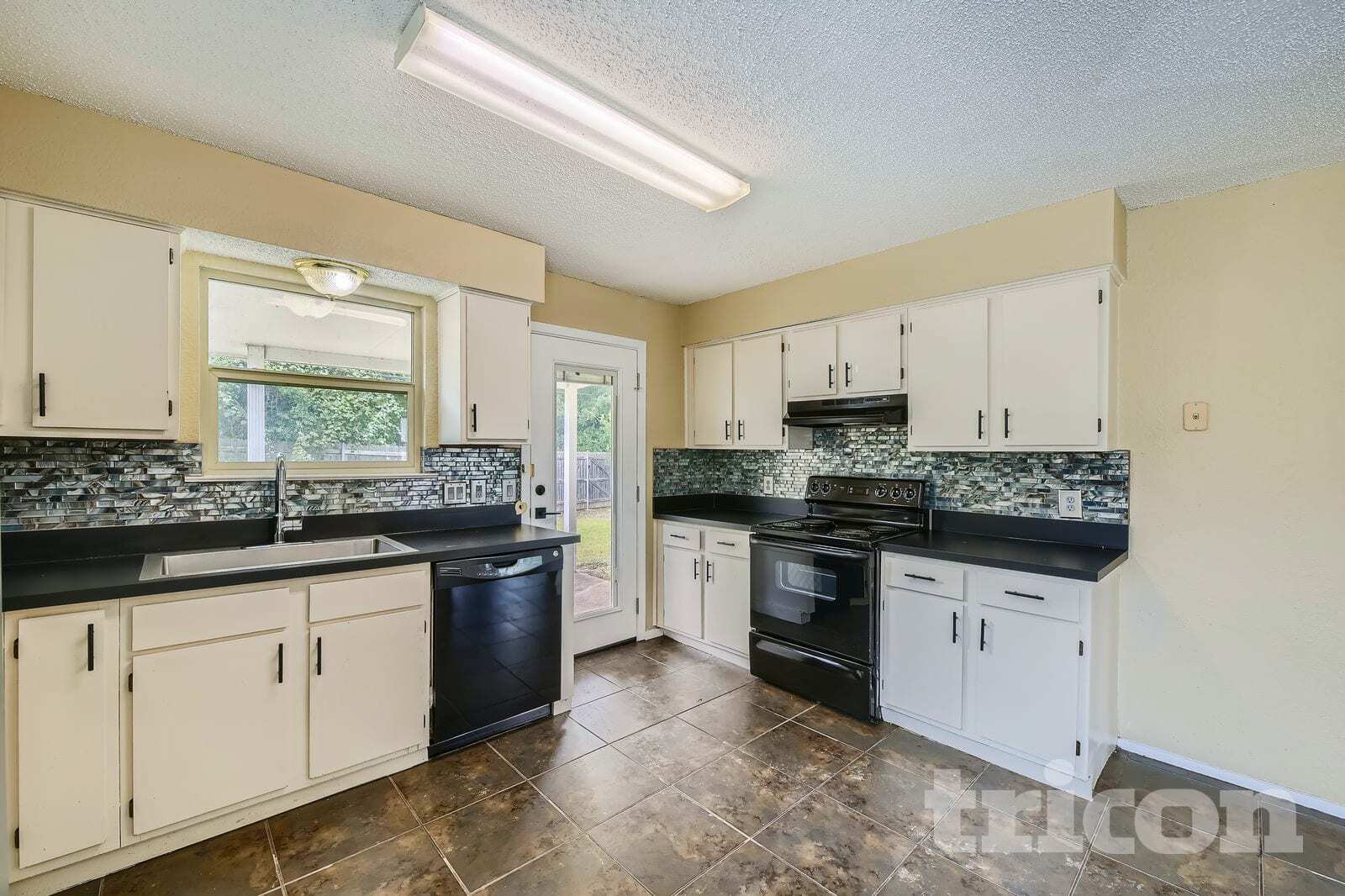 Building Photo - 3803 Tamarron Ln