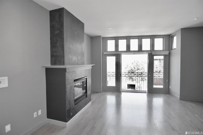 Building Photo - 884 De Haro St