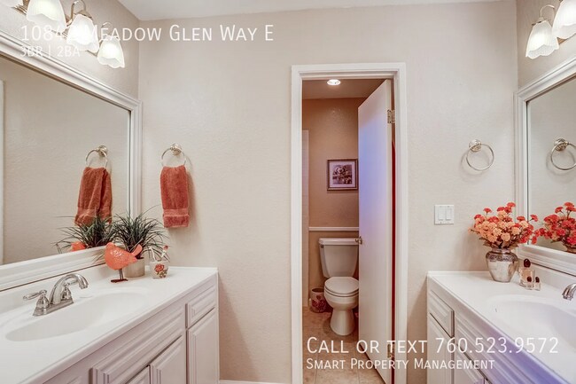 Building Photo - 10842 Meadow Glen Way E