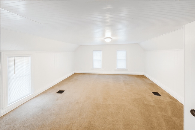 Building Photo - 1324 E Ganson St