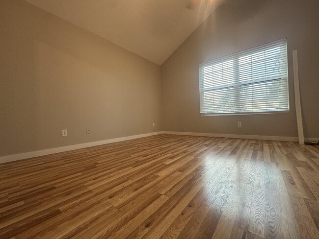 Building Photo - 2 Bed / 2.5 Bath Townhome in Chandler