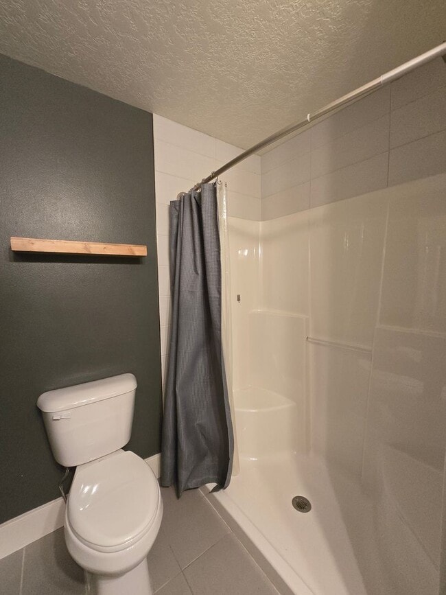 Building Photo - 4 bed 2 bath home in Josephine Crossing