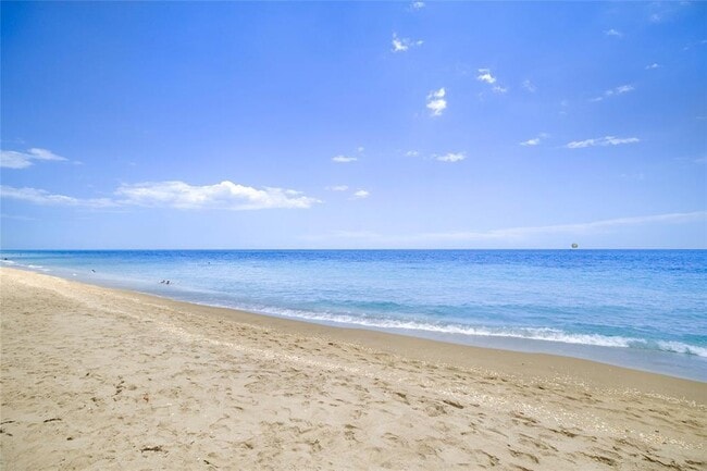 Building Photo - 2800 N Ocean Dr