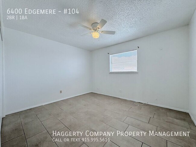 Building Photo - East El Paso Gated Refrig A/C 2bed Townhom...